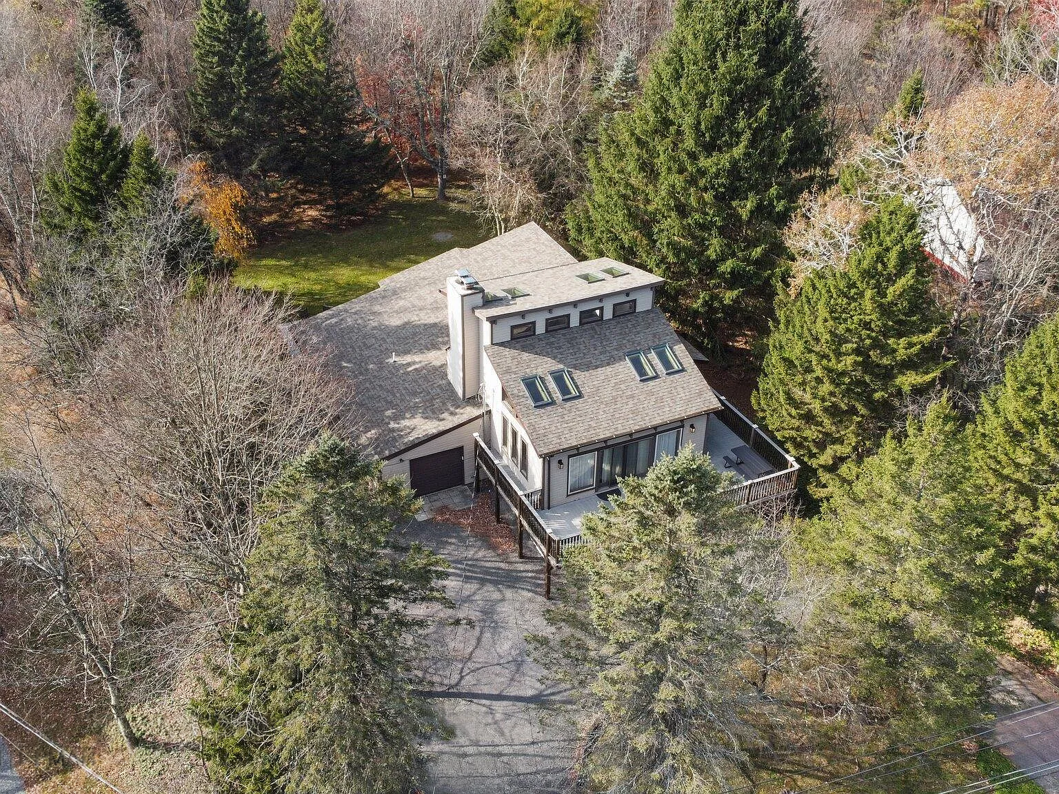 Lake House Cabin
